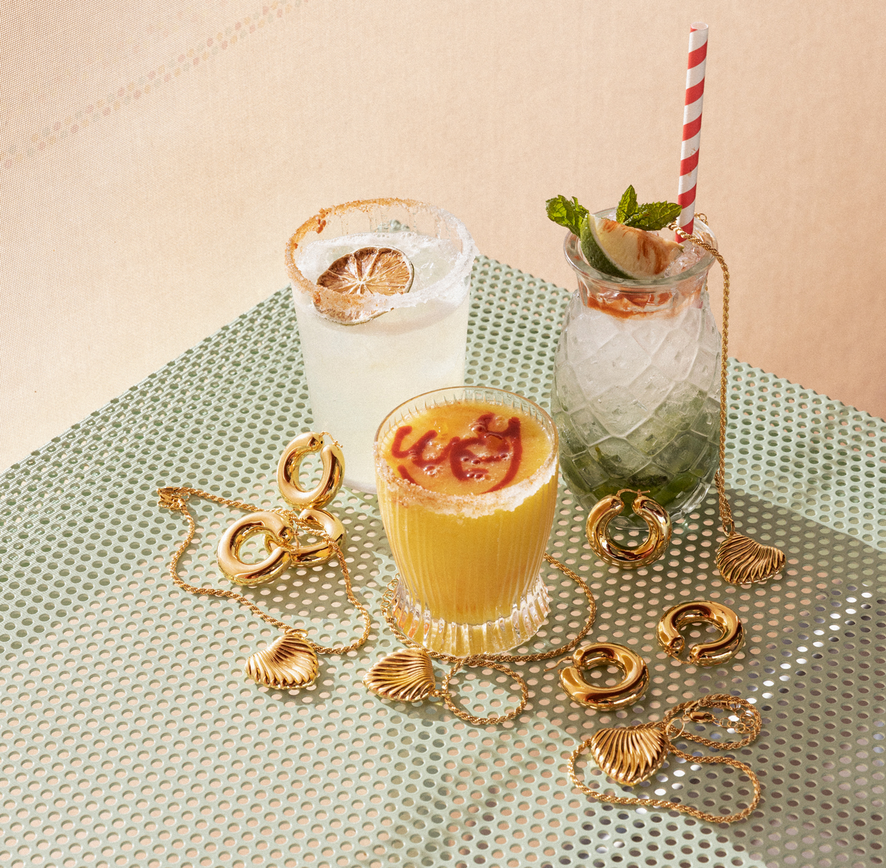 matching cocktails with jewelry, with tú taquería wey