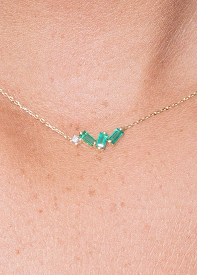 emerald and diamond 18k necklace