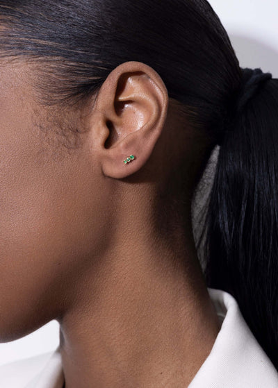Noun stud emerald 18k Earrings