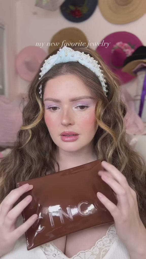 jodie shaped necklace Necklaces