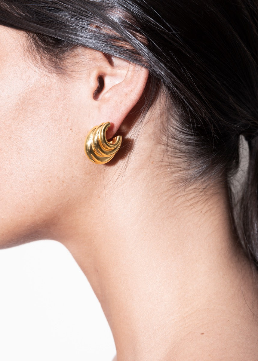 daphne earrings